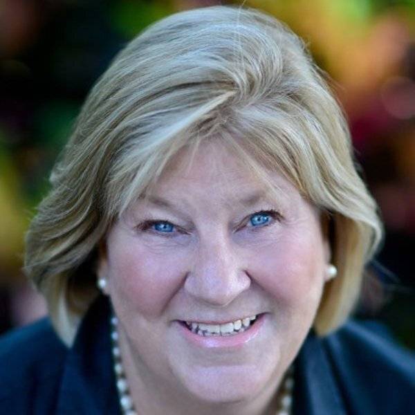 Kathy Lewellen Photo