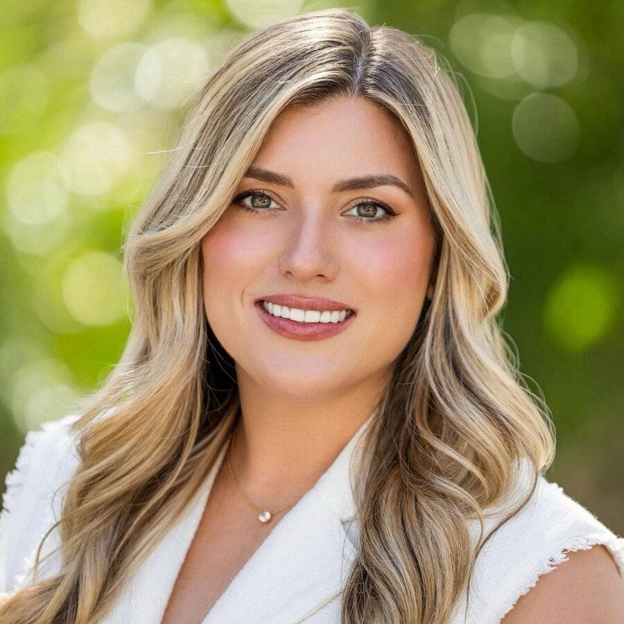 Alyssa Ward Photo